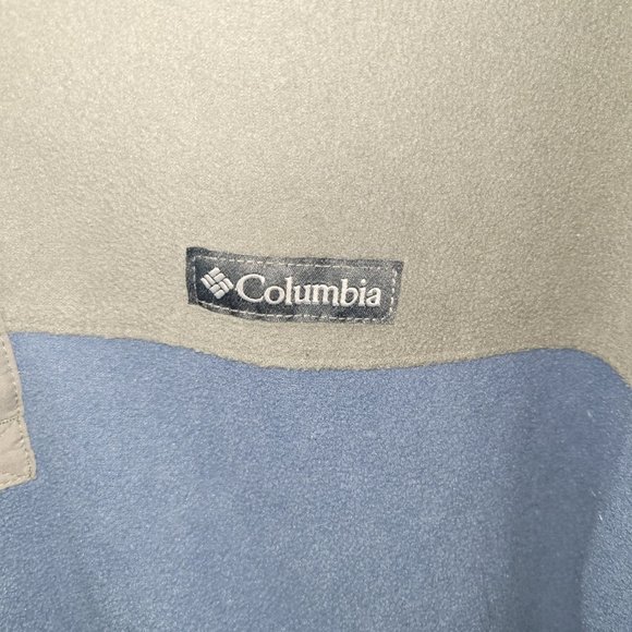 Columbia Fleece Sweater - Picture 2 of 2